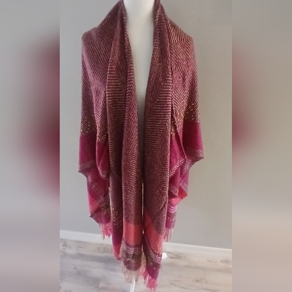 Catherines Accessories - Catherines"s Elegant Shawl Wrap In Shades of Burgundy.  NWT